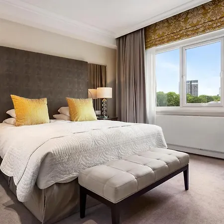 Continental Hotell 5*