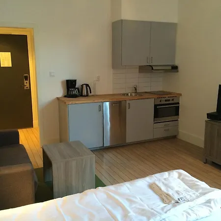 The Company - Parkveien Apartahotel 3*