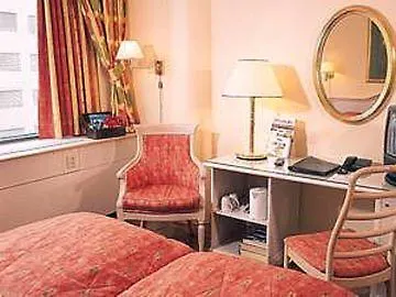 מלון Thon Vika Atrium 4*