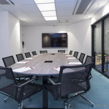 מלון Thon Vika Atrium 4*