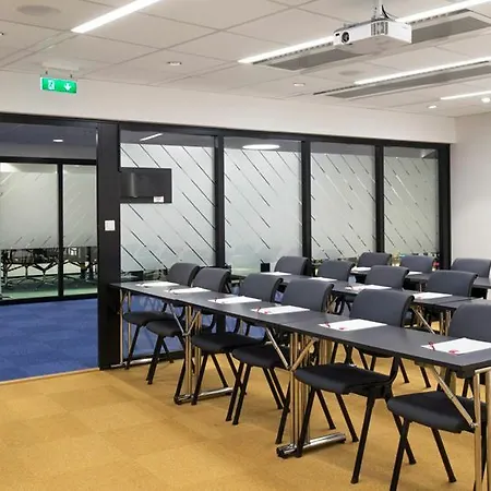 מלון Thon Vika Atrium 4*