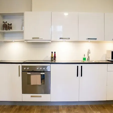Forenom Serviced Royal Park Apartment *