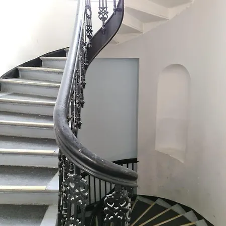 Apartment International Designers Space *