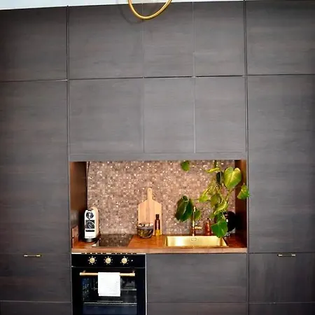 Apartment New High Standard Next To The Royal Castle/harbor In