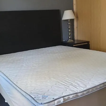 Dobbelt Rom I Leilighet Naerheten Av Sandvika *