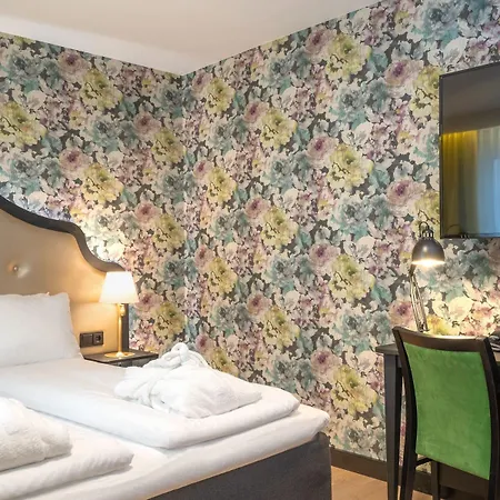 Hotel Thon Cecil 4*