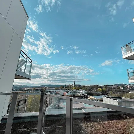 Homestay Center Penthouse *