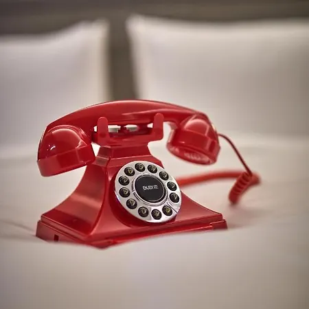 Radisson Red Okern מלון