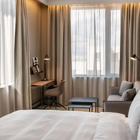 Radisson Red Okern מלון