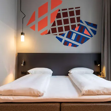 Hotell Comfort Grand 3*