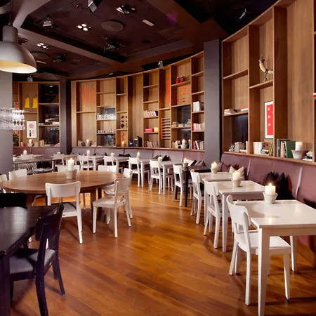 Hotel Folketeateret 4*