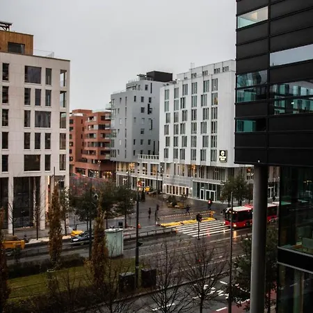 Apartment Spacious Modern 3br At Barcode