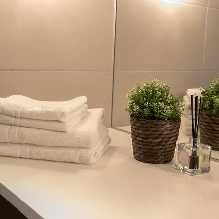 Apartment Spacious Modern 3br At Barcode *