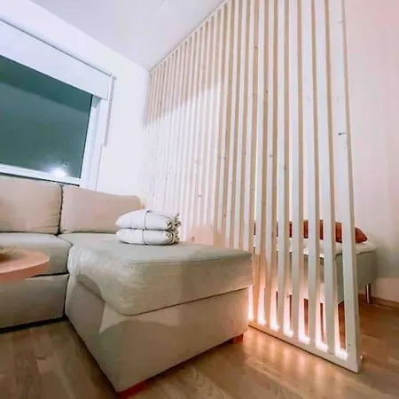 The Easy And Cosy In With Fast Wifi Apartment