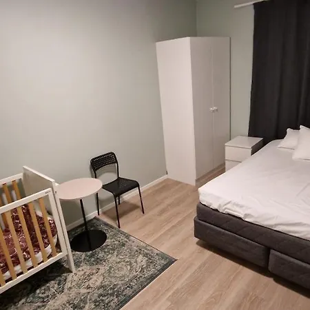 Lovely 3-bedroom In The Heart Of Apartment