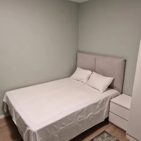 Lovely 3-bedroom In The Heart Of *