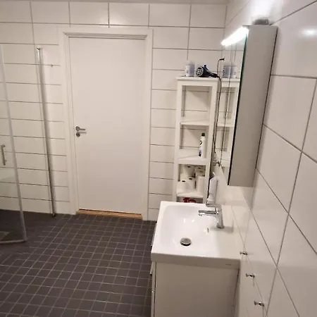 Lovely 3-bedroom In The Heart Of Apartment Oslo