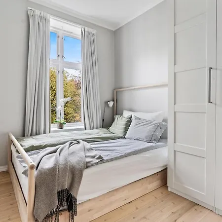 Classic, Unique And Charming - Popular Area Apartment Oslo