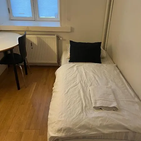 Skillebekk Empty Nest * Oslo