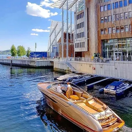 Tjuvholmen / Aker Brygge - Most Expensive Area In Oslo!