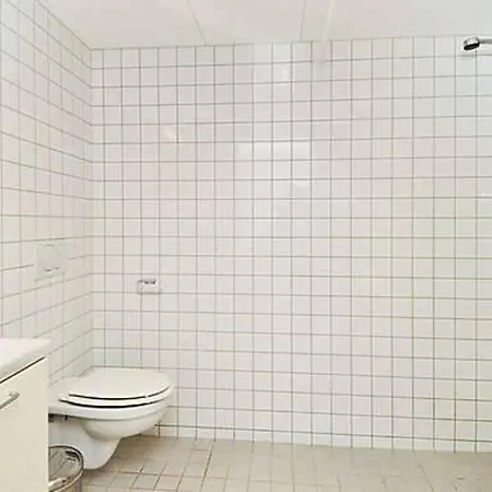 Apartment 4-bedroom-apt For 7/oslo Central Oslo