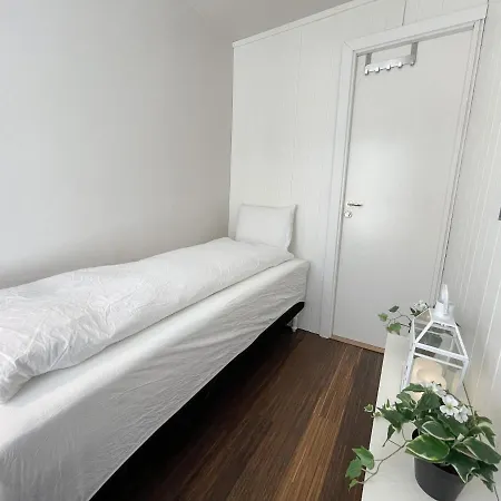 City Center Royal Pallace Guest house Oslo