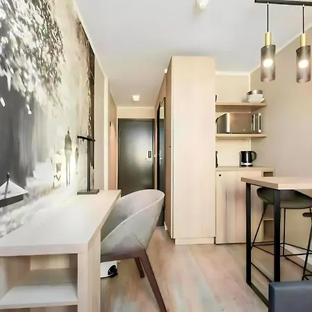 Keybutler Queen Astrids Apartment *