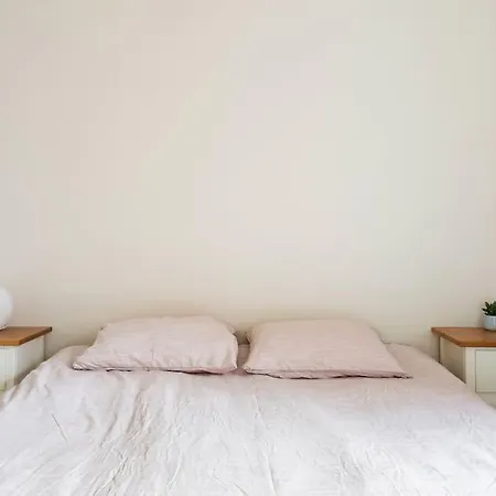 Apartment - Quiet And Cosy With Cat And Garden