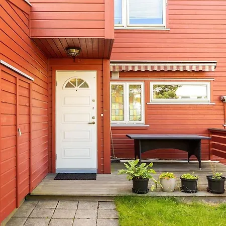 - Quiet And Cosy With Cat And Garden Apartment Oslo