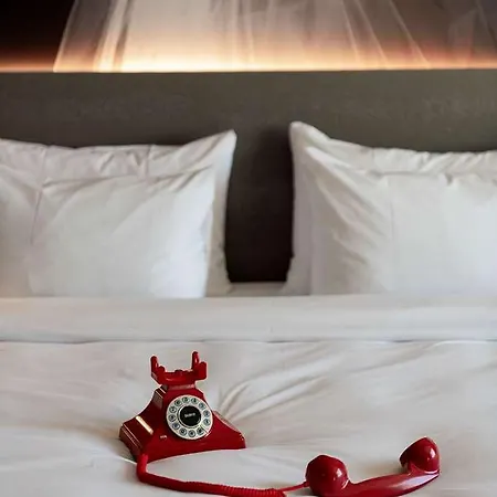 Radisson Red Okern מלון