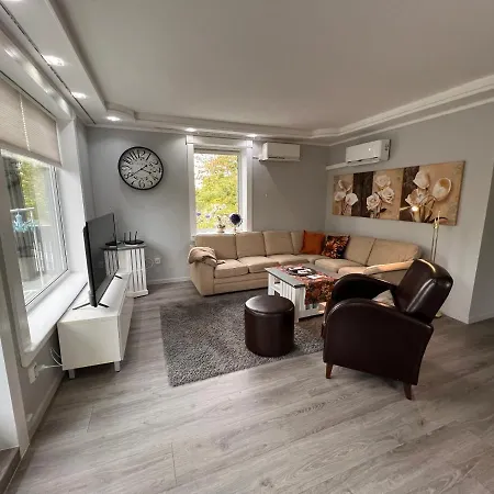 Villa Vestre Haugen House Sentralt Gratis Privat Parkering