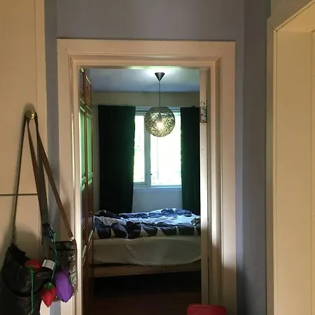Spacious 2br - Quiet Area Appartamento *