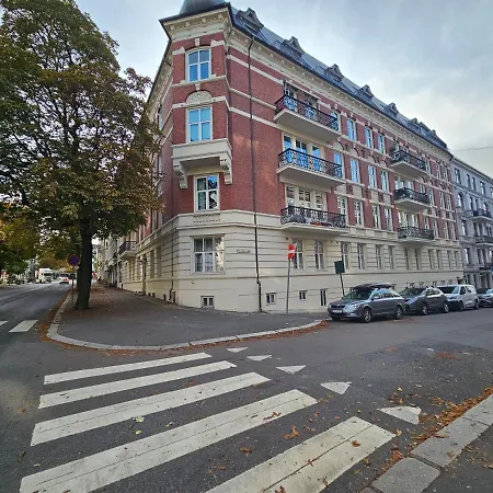 Apartment With Balcony In Erling Skjalgssons Oslo