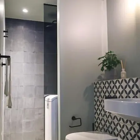 Apartment Elegant In The Middle Of *