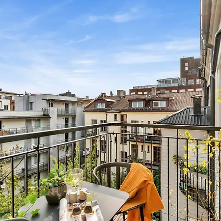 **modern ***central ***rooftop *** You'll Love It Penzion Oslo