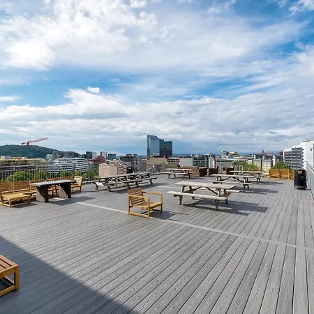 **modern ***central ***rooftop *** You'll Love It ゲストハウス