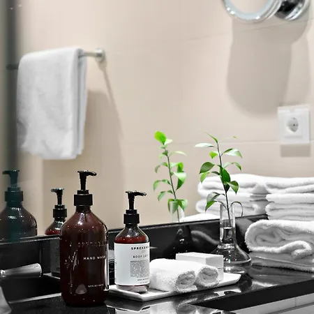 Continental Hotel 5*