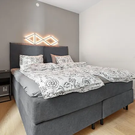 Apartment Spacious Modern 3br At Barcode