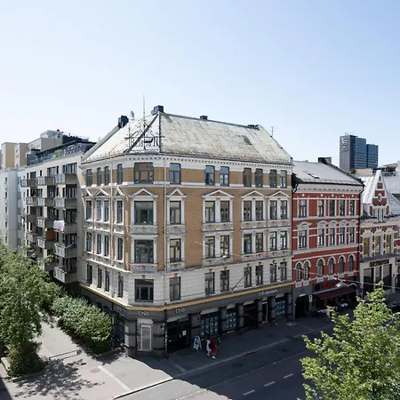 Bob W Gamle Apartment