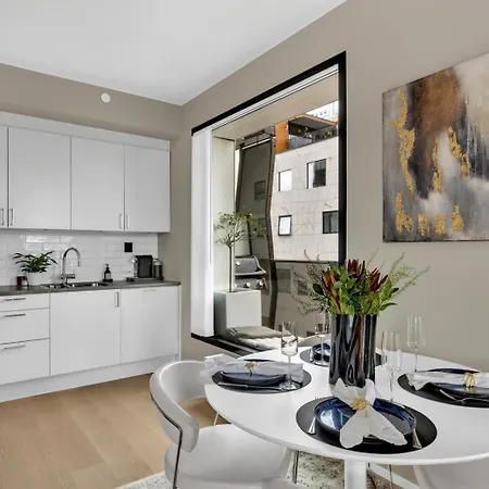 Eksklusiv Modern Barcode Apartment