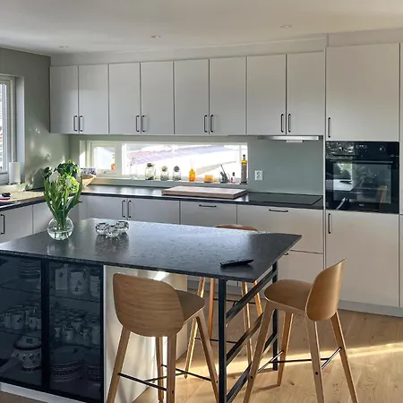 Lovely In With Kitchen Holiday home *
