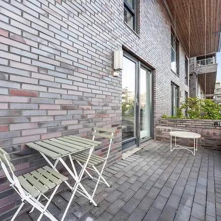 Apartment Luxury 2-bedroom With Seaview In Center *