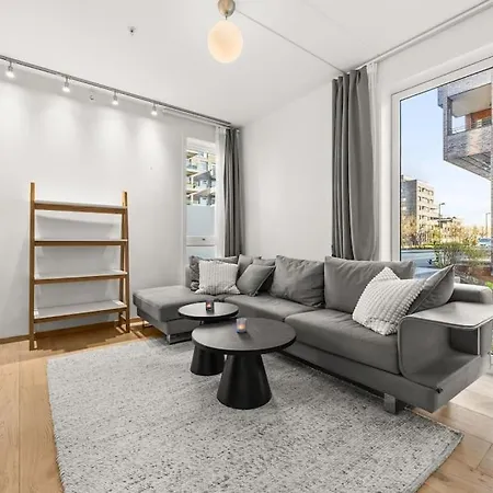 Luxury 2-bedroom With Seaview In Center Apartment
