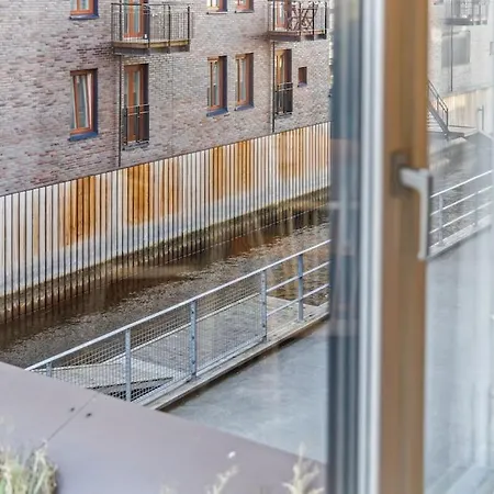 Apartment Luxury 2-bedroom With Seaview In Center