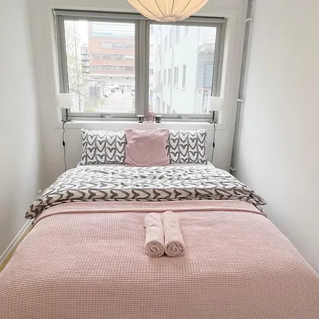 Apartment Center Flat With Balcony & Free Parking Oslo