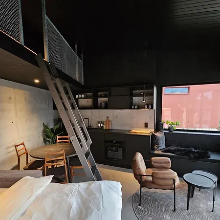 Edge - Hideaway With Breathtaking Views