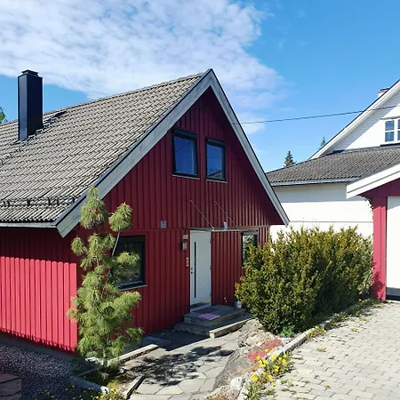 Tranquil In Picturesque Neighborhood Apartment