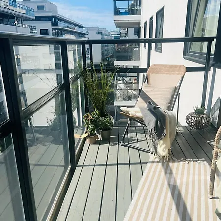 Flott Leilighet Sentralt Pa Ensjo Apartment