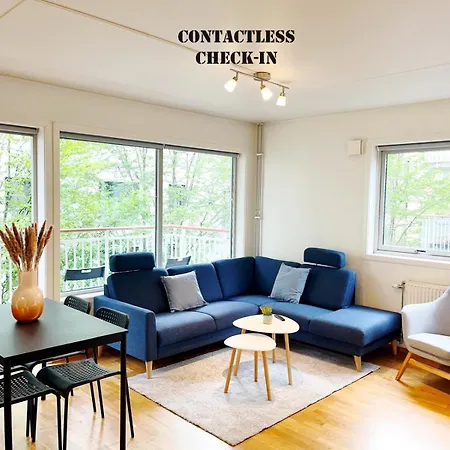 Center 2 Bedroom Flat W/ Balcony & Free Parking * Oslo