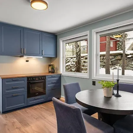 Villa With Garden, 2 Floors, 240m2 Oslo